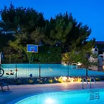 Plenca - Heated Pool Sibenik