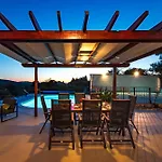Plenca - Heated Pool Villa Sibenik