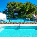 Plenca - Heated Pool Villa