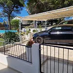 Plenca - Heated Pool Villa