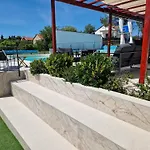 Villa Plenca - Heated Pool *