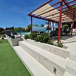 Plenca - Heated Pool