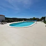 Plenca - Heated Pool Villa