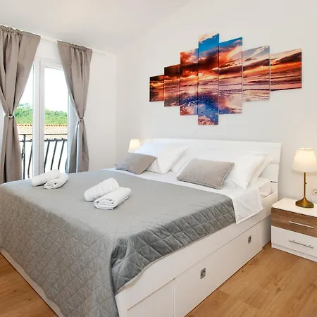 Villa Plenca - Heated Pool Sibenik