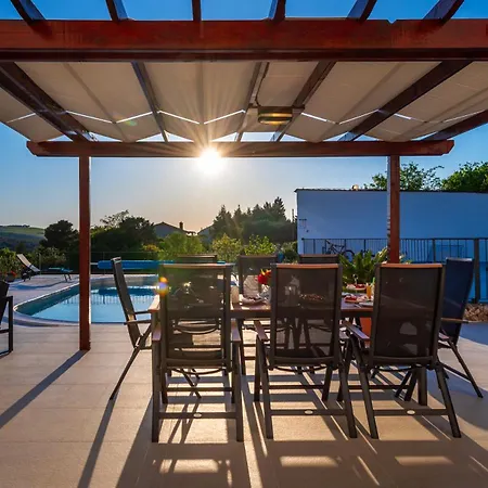 Plenca - Heated Pool * Sibenik