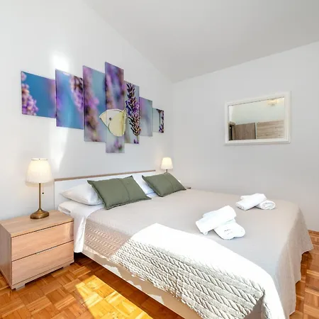 Villa Plenca - Heated Pool ! *