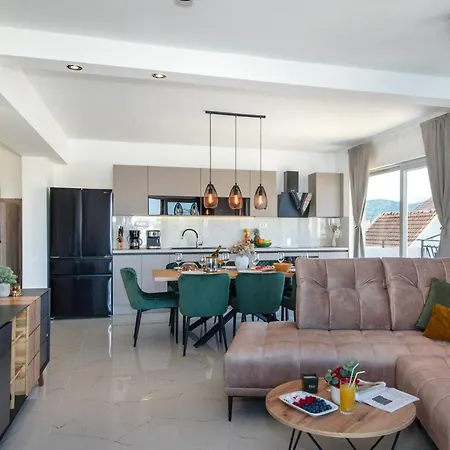 Plenca - Heated Pool Villa