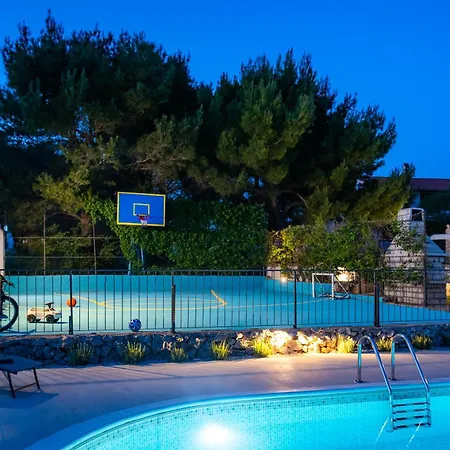 Plenca - Heated Pool Sibenik