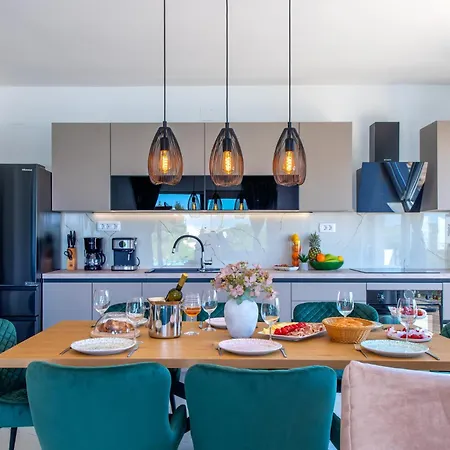 Villa Plenca - Heated Pool *