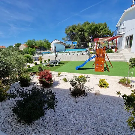 Plenca - Heated Pool * Sibenik