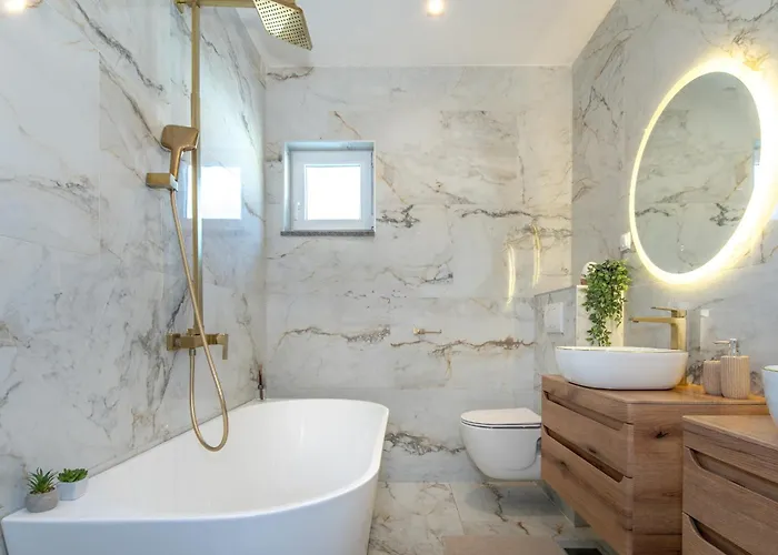 Plenca - Heated Pool Villa