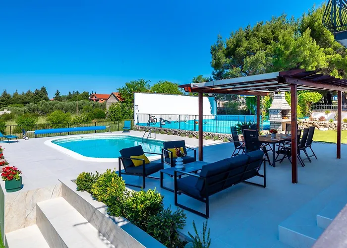 Plenca - Heated Pool Villa Šibenik