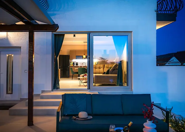 Plenca - Heated Pool Villa Šibenik