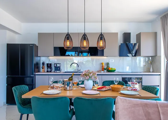 Villa Plenca - Heated Pool *