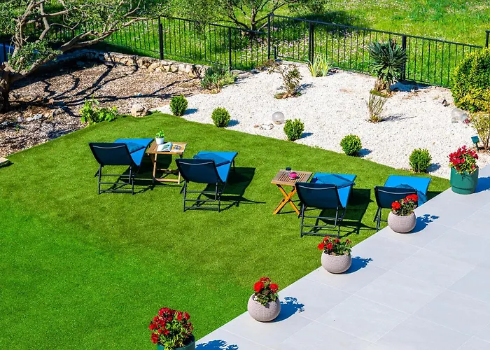 Plenca - Heated Pool Villa *