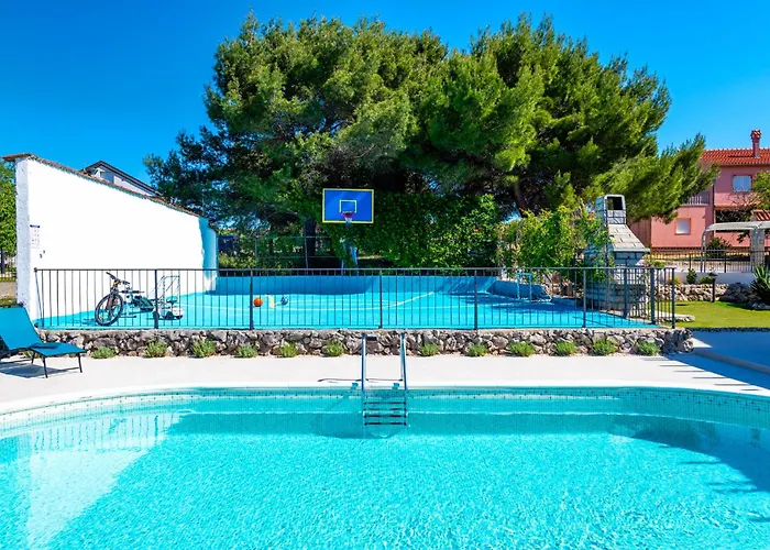 Plenca - Heated Pool Villa